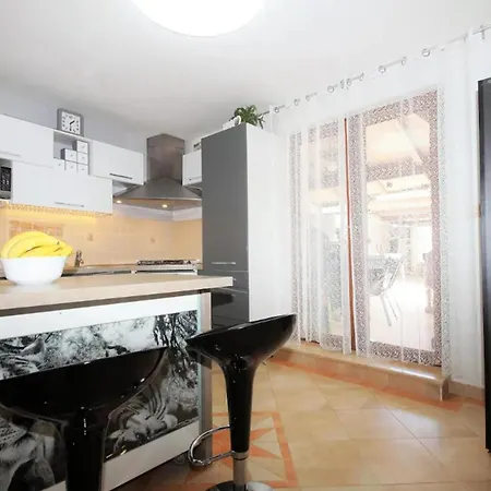 Ferienhaus Holiday House With Pool Bonita
